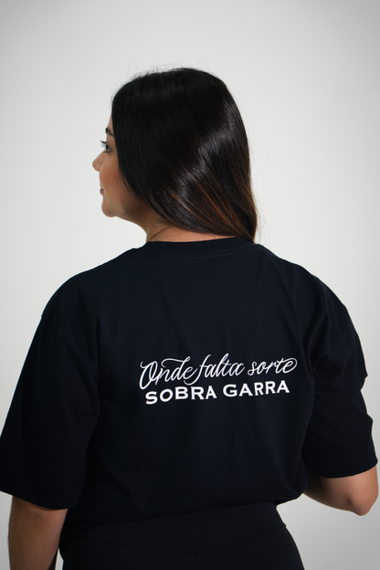 Camiseta Oversized Preta Lisatt x Pereira