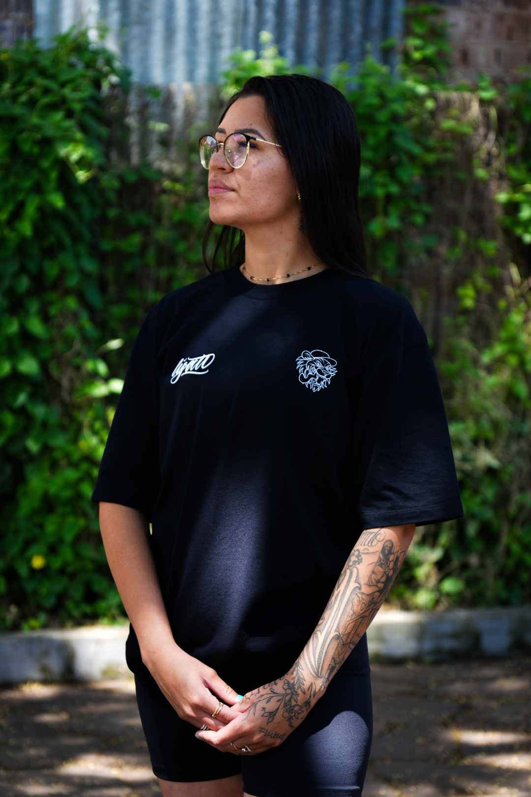 Camiseta Oversized Preta Lisatt x Pereira