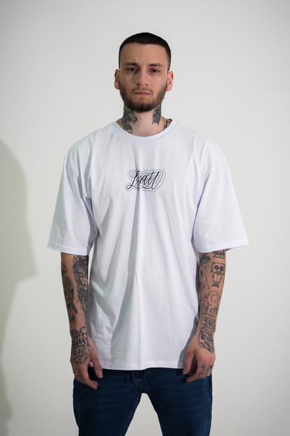 Camiseta Oversized Branca Lisatt x Pereira