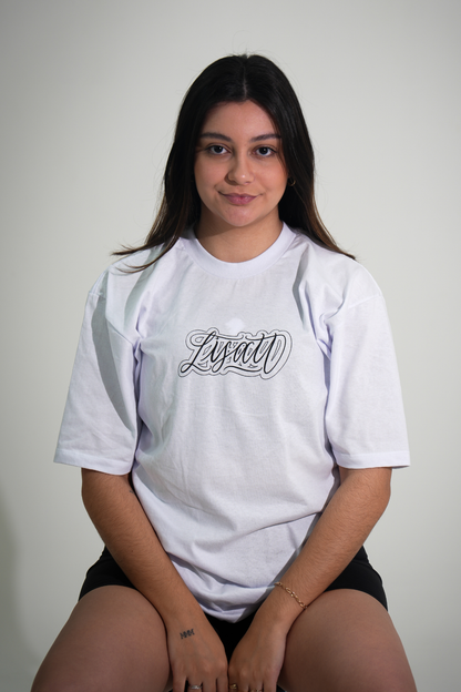 Camiseta Oversized Branca Lisatt x Pereira